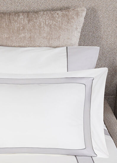 Gri Beyaz Pamuk Saten Çift Kişilik Nevresim Takımı 220 x 240 cm