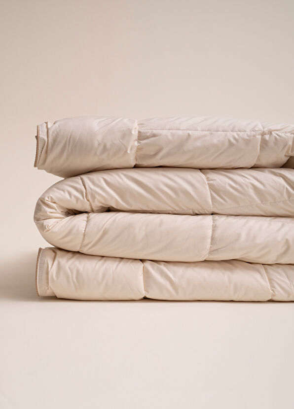 Saf Yün Çift Kişilik Yorgan